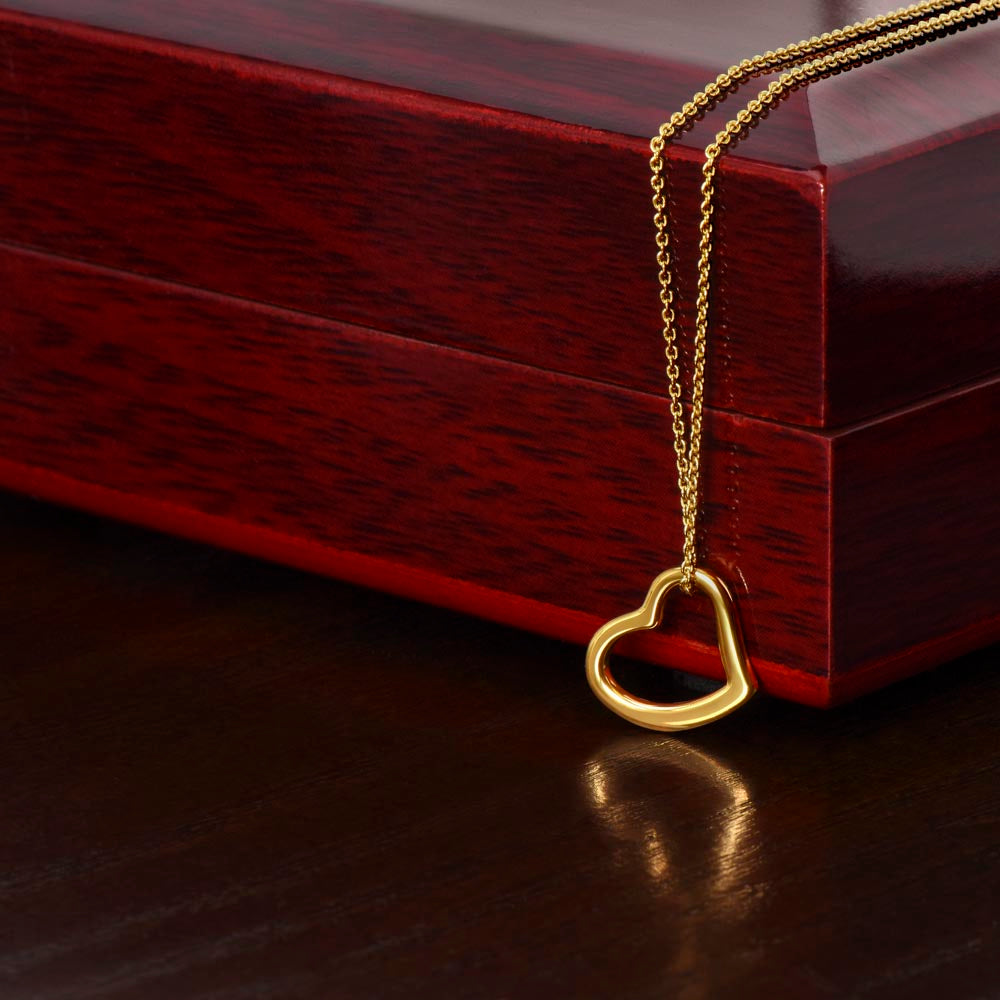 Minimalist Heart Neklace