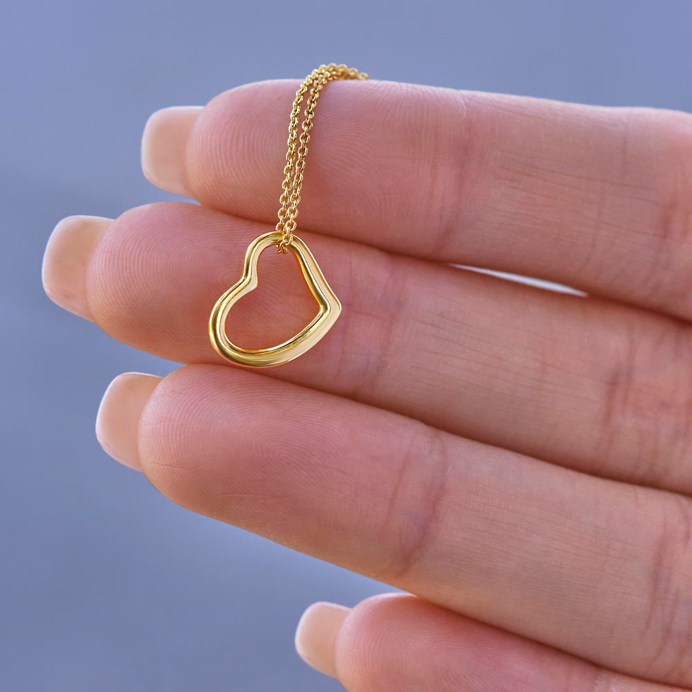 Minimalist Heart Neklace